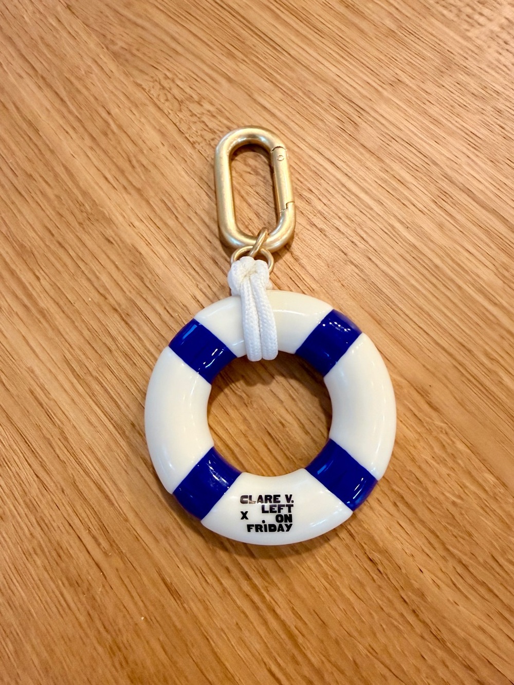 Clare V X LEFT ON FRIDAY
LE FLOATY FOB Cream/Cobalt